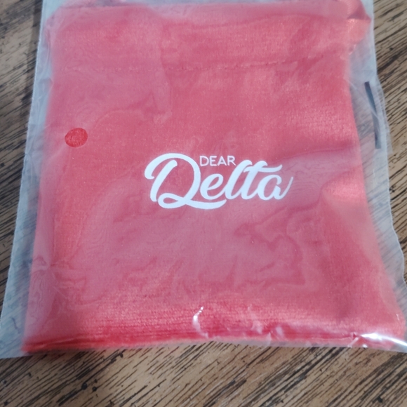 Delta Sigma Theta Red and Gold Phone Ring Holder + Mystery Gift ๐ - Picture 4 of 5